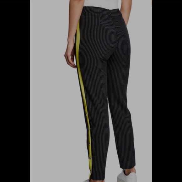 🆕Free Generation - Picture 2 of 4